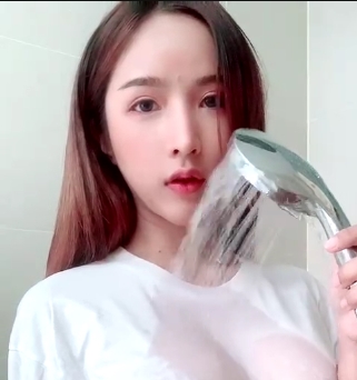 安娜悠米合集:365天的奇妙,28种不同的视角,1.5G的绝对享受,尽在度盘