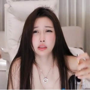 禁忌Peeggy-fun：颠覆你对cheng+ren+shi+pin的想象，倒着喷的花式人体喷泉！