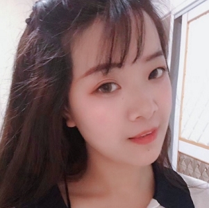 火辣小少妇，尽情享受蜜桃时刻！