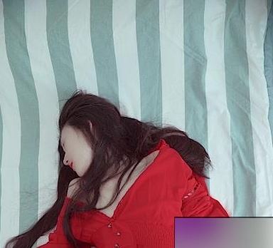 震撼上线91粉嫩女神全新高清作品,多乙带你体验绝美诱惑!