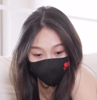 脚模摄影:美女穿着长靴和黑丝展示脚模,1V视频资源,百度云资源,百度盘分享