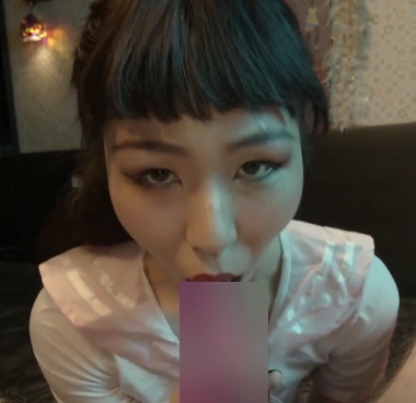 性感少妇与老外的大宝贝在某传媒上C双腿发抖的视频(1V,238M)