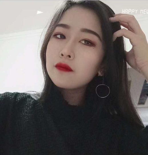 反差婊展示私拍良家美女互动视