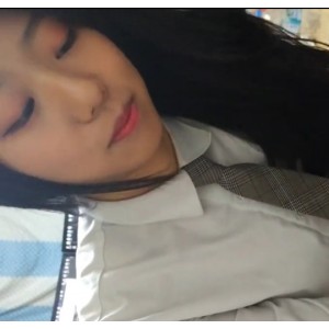 长发文静妹子与男友在宿舍打粑粑啪，2V镜头下的302m视频，百度盘分享