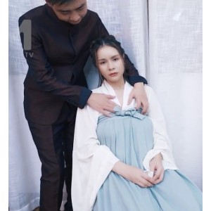 自行打包的汉服表妹弹琴视频（免费）