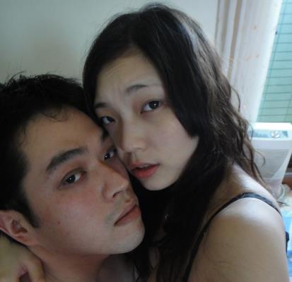 美女夫妻自拍记录胶原蛋白日常使用情况