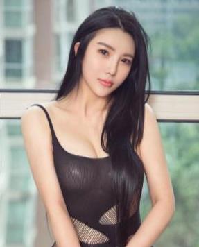 抖音女神楠楠私拍展览会