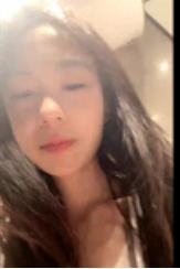 月月嗷：高颜值娜子直播刀刃