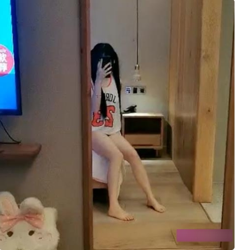 超人气可爱幼齿粉嫩罗莉妹胖次猫