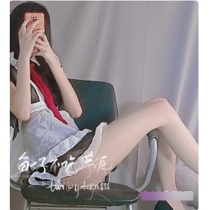 推特网红女仆装扮美腿鱼子口味蛋糕