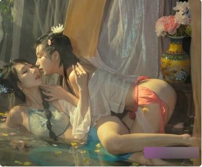 网红美少女云溪溪火辣出镜奶桃