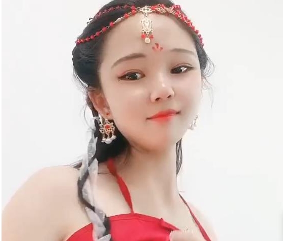 哺乳少妇挤馒头的早餐饮品-精选renqi1V1.4G