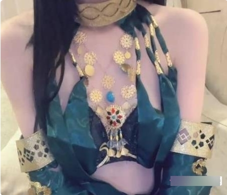 女神安安老师Cos迦南,橘红色1V205M语音挑逗男演员