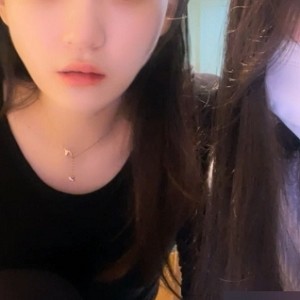 网红女主播小石头热舞,舞蹈技巧让你热血沸腾