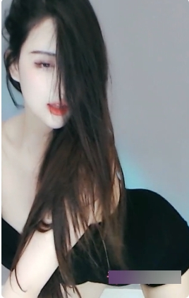 超高颜值女主播苏樱的完美舞姿和新鲜滤镜,让你沉浸在清新的礼物世界中