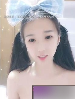校花级别美少女的直播间,展现出迷人的可爱与漂亮,令人心动的勾人秀