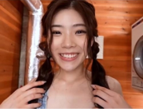 女高中生的中文语音访谈短片