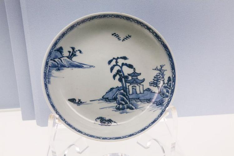 明清名瓷:一瓷一故事,名家欣赏(3册)