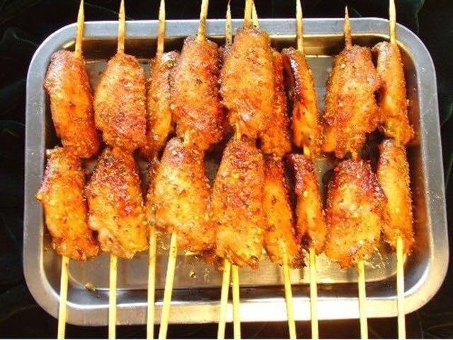 玩转美味烧烤：学做家庭日常三餐的主菜美味烧烤料理