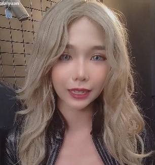 独家福利只有在onlyfans才能看到的嫩妹私房照!赶紧来体验吧!