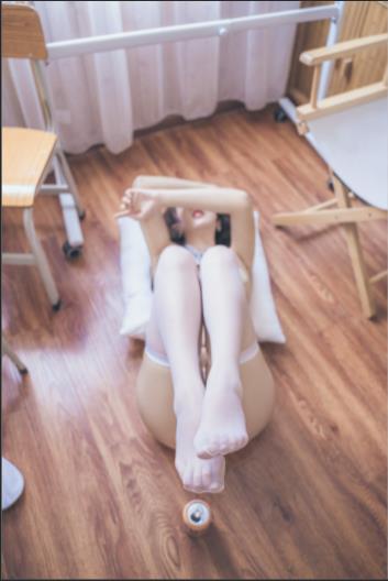 《虎牙爆红主播半糖小姐姐私人专辑,让你尽情享受视听盛宴》