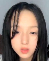 青春靓女小芊Baby带你感受稀有的18岁,两个小屁,8V高清,4.3G超大容量,立即下载百度盘!