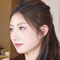 性感高跟鞋与丝袜的完美结合,让你的裸足时刻更加诱人!