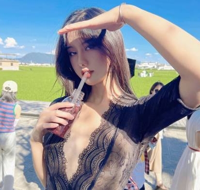 “海鲜+馒头+穴女神+阿朱=绝品美食盛宴!”