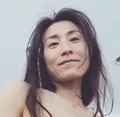 火爆上市银妻系列:熟妇魅力,Yseyo奶大臀肥,腰细站炮入猛烈冲击,口暴10V3G,限时百度盘下载!
