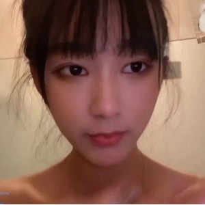 Twitter上的佳凯小仙奶，23v，18p，500m，让你爱不释手