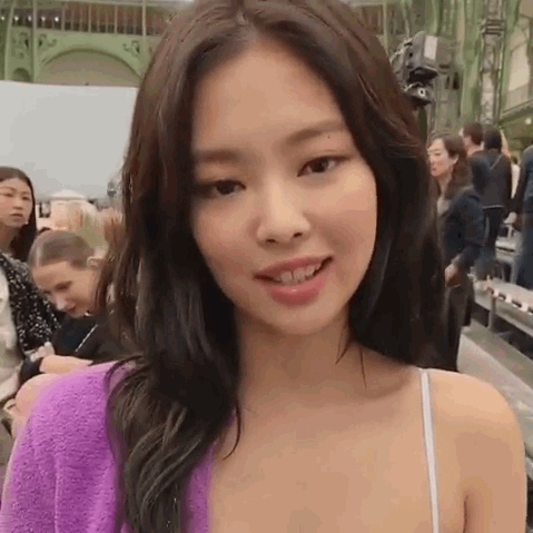 《Jennie写真集》-黑粉必备!4600P高清图片+100Gif动图,1.33GB百度云资源!
