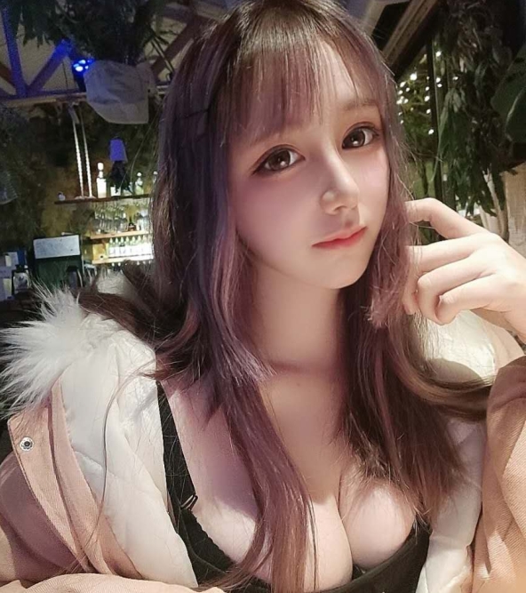 “惊艳童颜大罩杯,Miko独家搬运,6.8g高清福利,百度盘限时开放!”