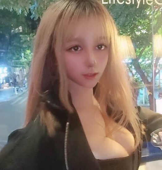 “惊艳童颜大罩杯,Miko独家搬运,6.8g高清福利,百度盘限时开放!”