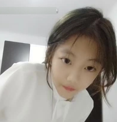 限时抢购网红自拍合集，让你的抖音更有可乐子！