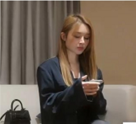 边缘艺术：高端纹身美女的花臂展示