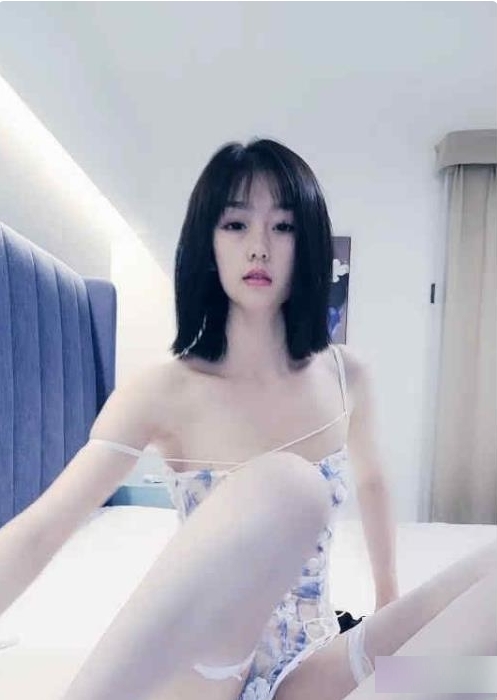 妖姬斗鱼:高颜值的人气王,画画暖暖展示无死角浮力姬