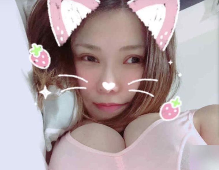 《岛国超级大猫冲田杏梨Onlyfans合集》:畅享岛国女神冲田杏梨的超级大猫福利合集!