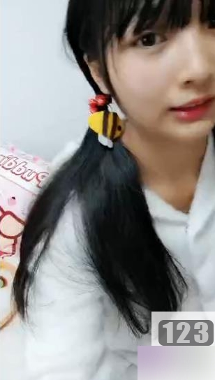 《猪猪女孩全程互动,纯友谊,享受社保,限量95部》