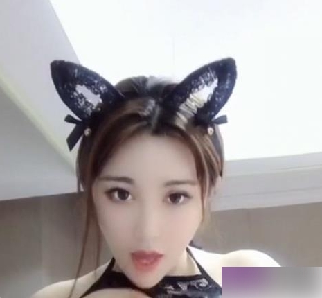 网红模特Roro的精选作品,带你感受软软的魅力