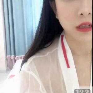 番茄仙韵磐娴土豪砸千金直播服装颜色小围裙black丝水手服JK深辅料女人堆撒娇直男商品高贵典雅的番茄仙韵磐娴土豪砸千金直播服装，时尚多彩的颜色，迷人的小围裙和黑