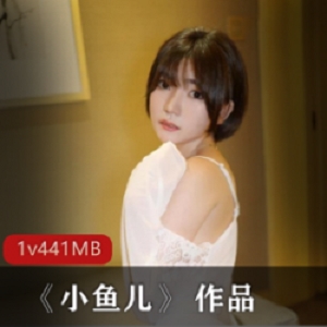 可爱青春美少女的高清私拍照片资源