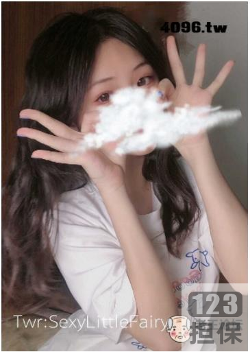 推特美女YuanyuanOnly的中式学生造型,清纯又性感的身材