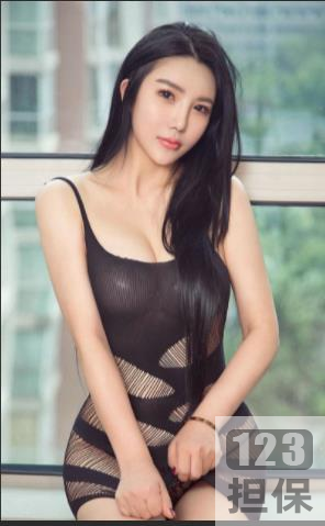 抖音主播楠楠:潮流穿搭美少女,丰满身材舞蹈韩国舞,女人味时尚