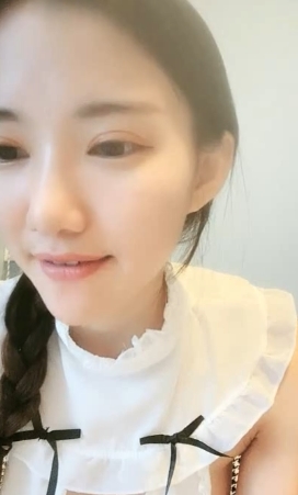 眼镜牛气主播:南半球43.9G高清视频资源火爆购入,颜值身材惊人毅力不凡,整合搬运玉兔一线天