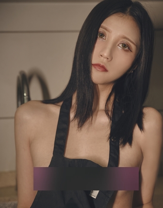 Cazi姬纪-小姐姐写真,颜值身材完美,肌肤细腻粉嫩,手感超赞,共115张高清照片,文件大小1.02G