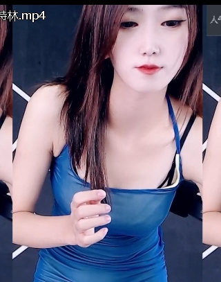 虎牙女主播依依的长相和身材在网友中火了起来,她的舞蹈和眼光备受关注。