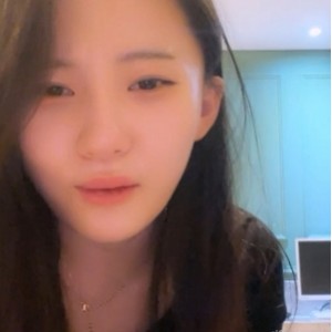 女主播小石头的毕业视频作品：放松闺蜜热舞直播