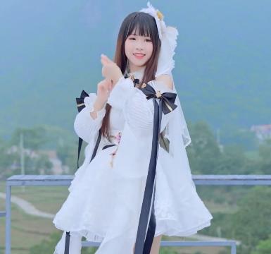 miko酱的清纯可爱COS舞蹈混剪视频,已在微博和bilibili上获得211M次下载和粉丝的喜爱。