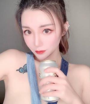 妮可女神私拍粉丝足技秀身材小姐姐7.9G