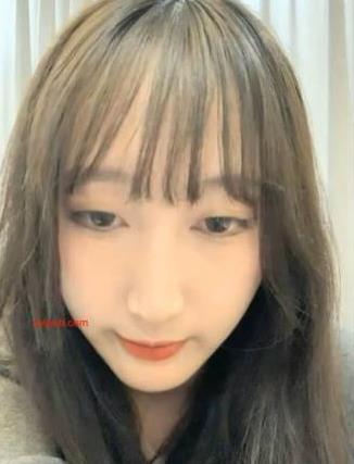都美竹女主蹭流量吴签儿1V766M下载